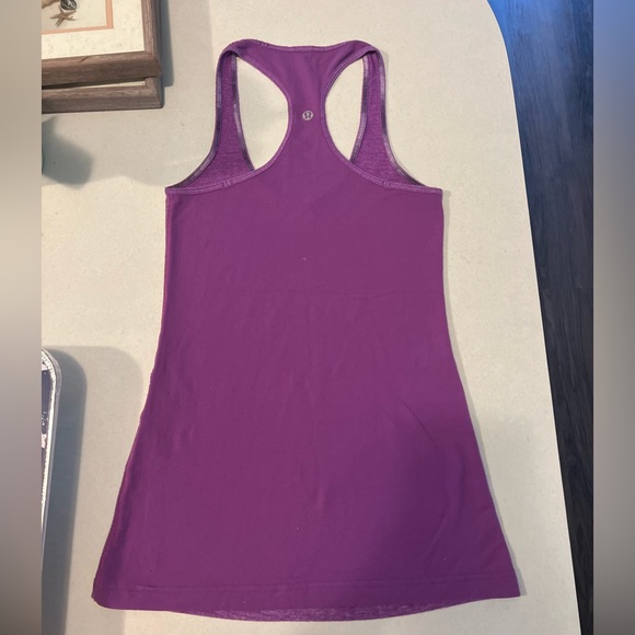 lululemon athletica Tops - Lululemon Razorback Tank Top (S/M)